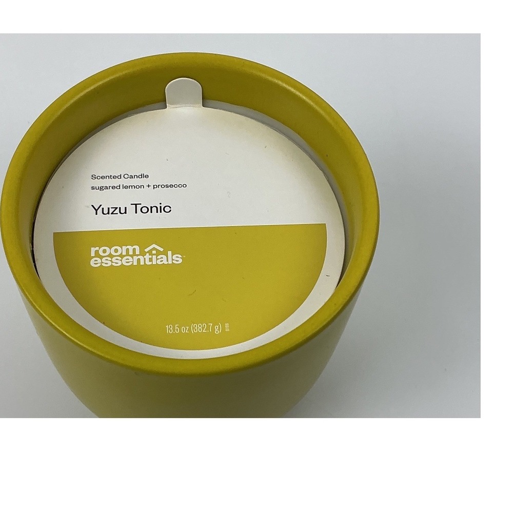 Room Essentials Yuzu Tonic Sugared Lemon + Prosecco Candle 13.5oz